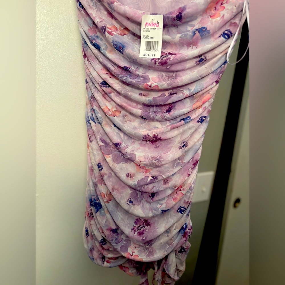 NWT LILAC FLORAL MESH RUCHED DRESS - Picture 3 of 4